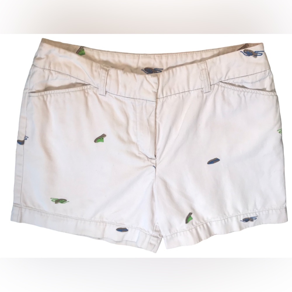 Y2K Flat Front Chino Khaki Shorts Allover Embroidered Summer Sandals Details